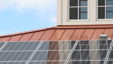 Новата наредба за цените на тока спира развитието на покривните фотоволтаици*