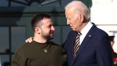 Зеленски пристигна във Вашингтон, САЩ дават ракетни системи Patriot на Украйна