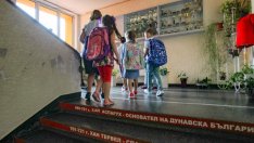 Идеята за по-ранен старт на учебната година е на етап дискусия