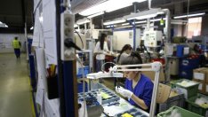 Година и половина нови работни места в частния сектор