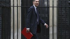 Филип Хамънд гарантира европейското финансиране за британски проекти след Brexit