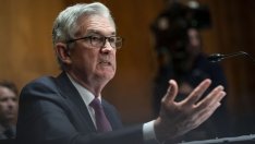 Пауъл и Лагард са в една лодка, но на Фед му е по-трудно да балансира на нея