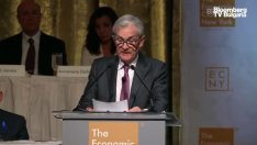 Джером Пауъл: Фед действа внимателно