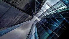 Дългът за инвестиции в бизнес имоти в Европа се понижава през 2016 г.