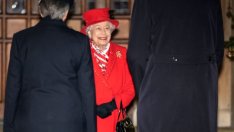 Кралица Елизабет също се е ваксинирала срещу коронавирус