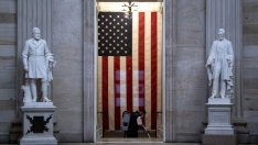 Най-лошият президент на всички времена ли е Тръмп?