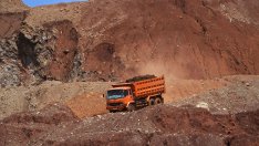 Индонезийска въгледобивна компания купува дял в завод за преработка на никел