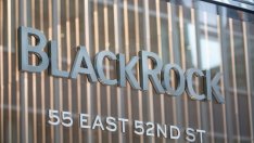 BlackRock отмени забраната за теглене на средства от британския си имотен фонд