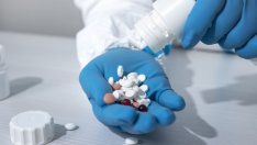 7% от болните от COVID имат нужда от антибиотик, но 75% са взeмали такъв