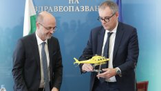 Подписаха договора за доставка на хеликоптерите за спешна помощ