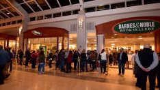 Активистът инвеститор Sandell настоява за продажба на Barnes & Noble