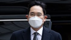 Лидерът на Samsung ще бъде освободен условно