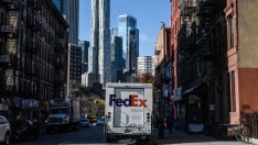 От Nike до FedEx - американските компании започват да губят ценовата си сила