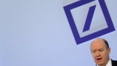 Deutsche Bank оряза бонусите на ръководството с близо 80%