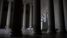 За хората на Байдън техническата рецесия все още не означава реална