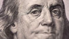 Докога ще поскъпва доларът?