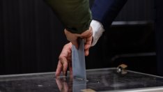 Западните демокрации се борят с липсата на доверие преди следващите избори