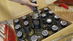 Русия понижи минималната цена на водката