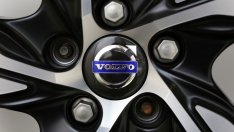 Volvo спира производството на хечбека си