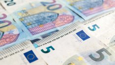 Как държавните служители ще плащат осигуровките си според проектобюджета за 2026 г.