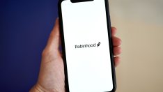 Незадоволителните приходи изпратиха на червено акциите на Robinhood