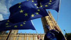 Великобритания готви ново решение на казуса с ирландската граница