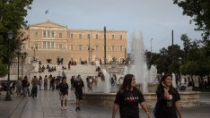 Съотношението на гръцкия дълг през 2025 г. ще стигне нивата отпреди спасителните заеми