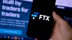 Страховете от нов криптосрив застигат криптоборсата FTX