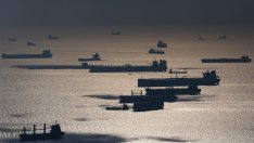Заглушаване на сигналите пропуква блокадите на Ормузкия проток