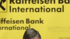 Raiffeisen Bank намеква, че може да напусне Унгария
