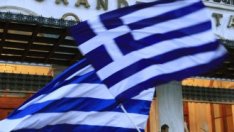 FT: Еврозоната трябва да кредитира Гърция с още 20 млрд. евро