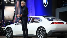 Продажбите на BMW и Mercedes се свиват заради слабото търсене в Китай