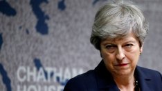 Британският бюджетен регулатор: Твърдият Brexit ще доведе до незабавна рецесия