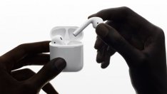 Apple пуска второ поколение AirPods