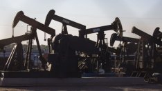 Big Oil не може да си позволи повече съкращения, а само да седи и да чака
