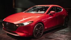 Mazda запазва годишната си прогноза въпреки тримесечната загуба