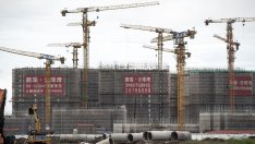 Цените на жилищата в Китай спадат за 13-и пореден месец