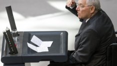 Германският Бундестаг одобри удължаването на програмата за Гърция