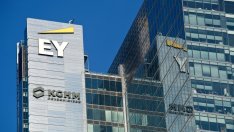 Компаниите от Dax наказват EY заради провала с Wirecard