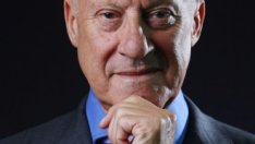 Норман Фостър: Празните офиси са жилищните кули на бъдещето