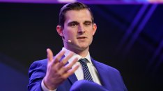 Съветникът на Доналд Тръмп за дигиталните активи напуска поста си