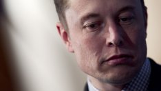 Някои фондове може да имат проблеми през 2023 г. заради залозите си спрямо Tesla