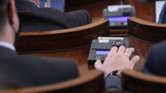 Парламентът отхвърли ветото за предоставяне на БТР-и на Украйна