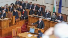 България въвежда едномесечно извънредно положение заради коронавируса