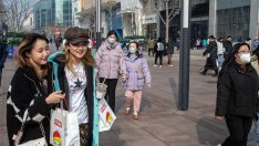 Китайската индустрия бавно възвръща динамиката си