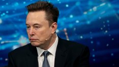 Огромното IPO на SpaceX може да направи Илон Мъск почти трилионер