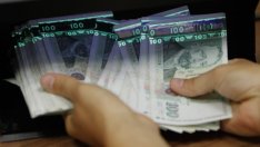 Увеличават стипендиите за студенти и докторанти от 2021 г.