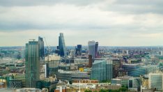 Продажбите на луксозните имоти в централен Лондон стабилно се подобряват