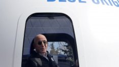 Джеф Безос влага все повече пари и инженери в ракетната си програма