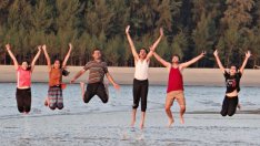 80% от включените по схемата за младежка заетост са останали при работодателя